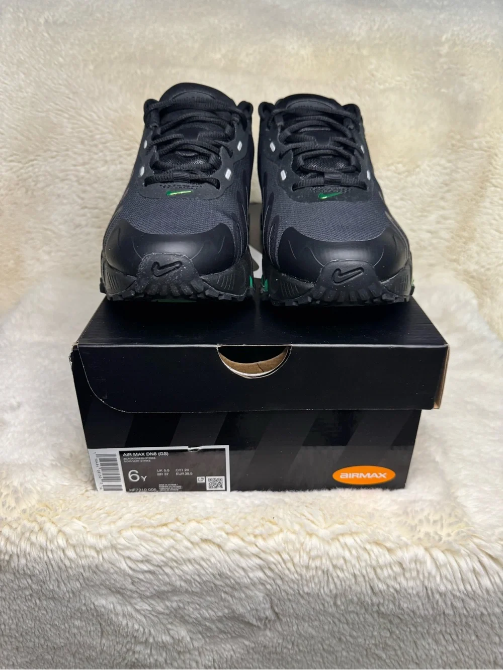 Kids Nike Air Max DN8 - Size 6Y - Picture 3 of 6